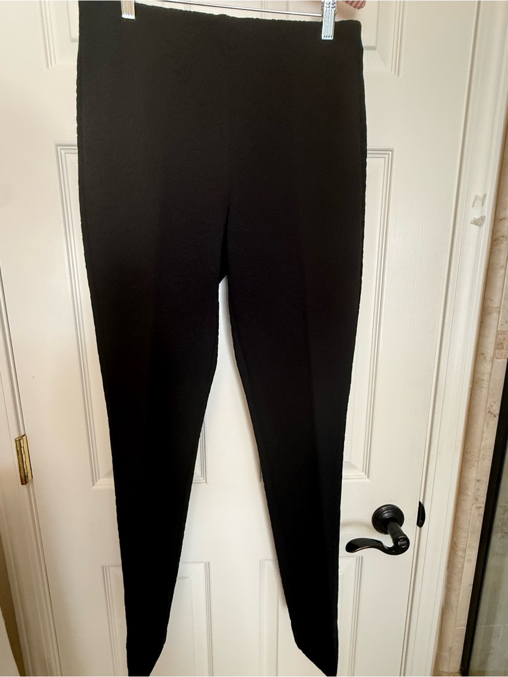 Chico's Black Knit Jacquard Slim Ankle Pant